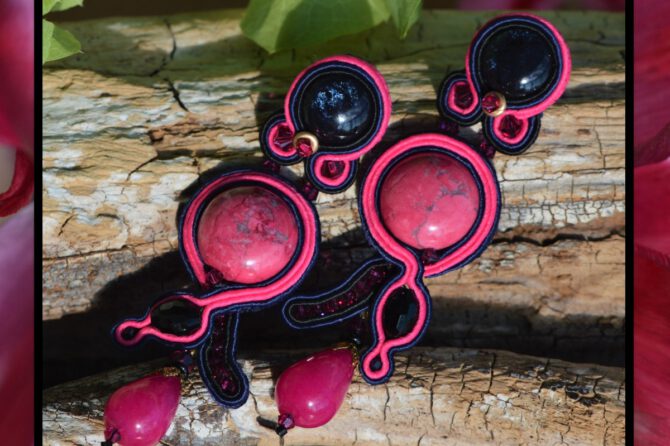 Handgemaakte oorbellen: ‘ Pink in Style ‘  en  ‘ Denim Chique ‘