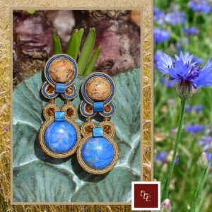 Korenbloem blauwe oorbellen